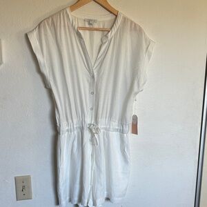 Chic White Button-Front Mini Dress